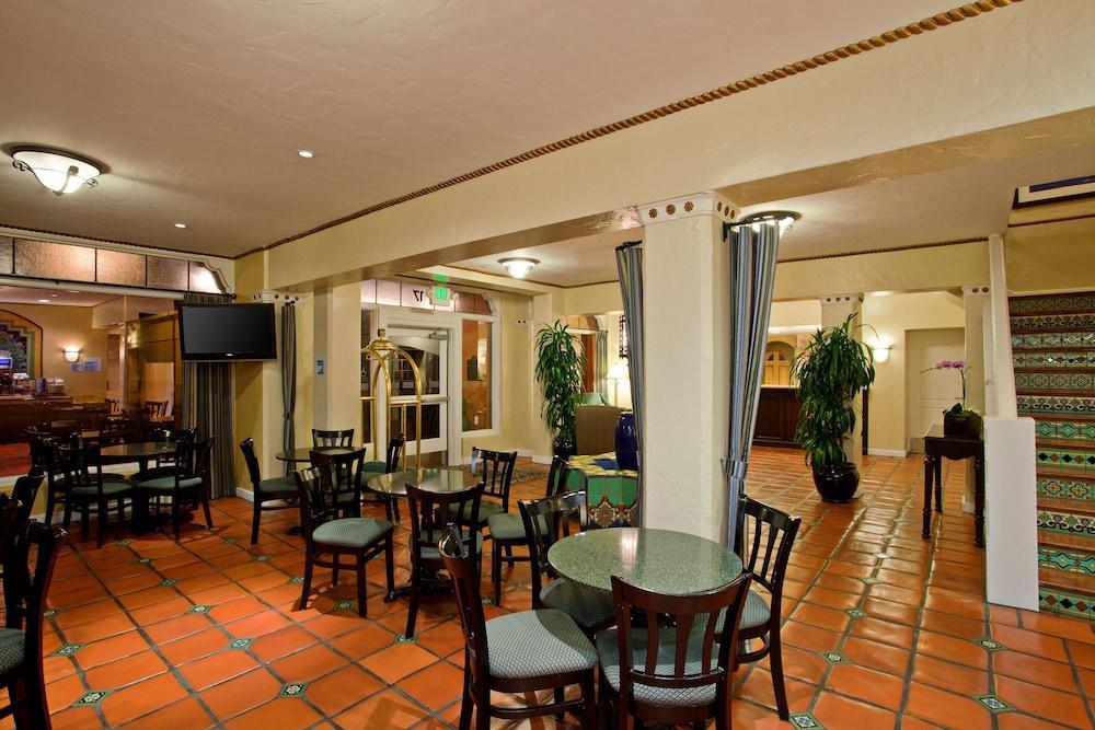 Hotel Virginia Santa Barbara, Tapestry Collection By Hilton Ngoại thất bức ảnh
