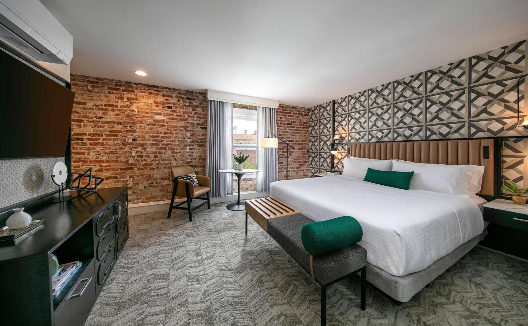Hotel Virginia Santa Barbara, Tapestry Collection By Hilton Ngoại thất bức ảnh